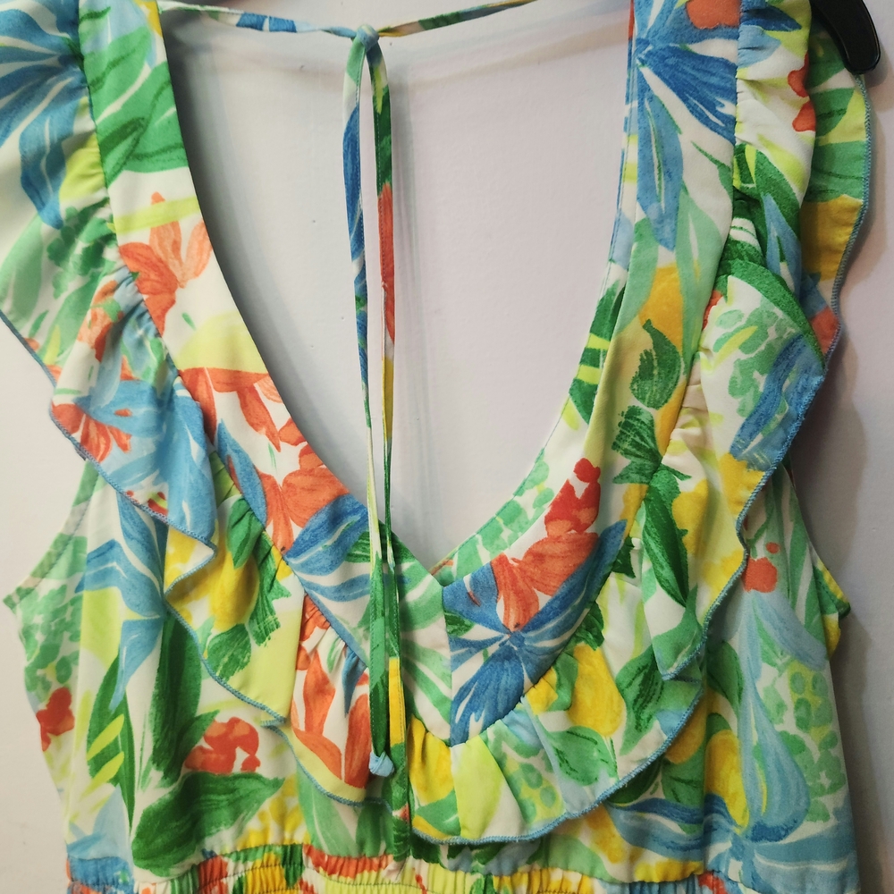 Tropical Floral Ruffle V-Neck Blouse - Picture 3 of 7